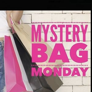 DESIGNER MYSTERY BAG MONDAY 👜👜👜👜